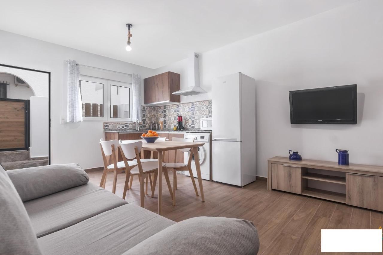 אל פוזו דה לוס פריילס Comodos Y Agradables Apartamentos En El Pozo מראה חיצוני תמונה